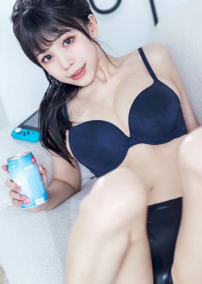 女大学沙龙
